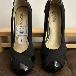 Kenneth Cole Reaction Black Patent Wedge Heels